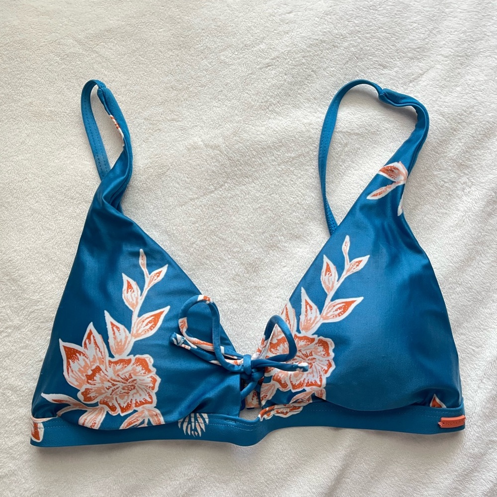 Roxy bathing suit top